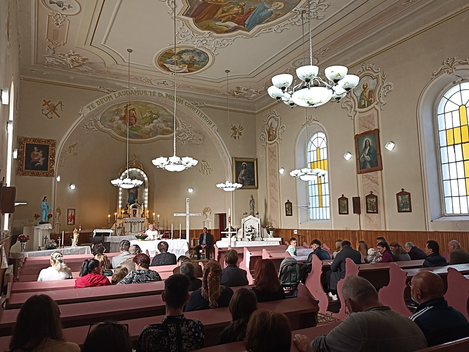 biserica 800 ani